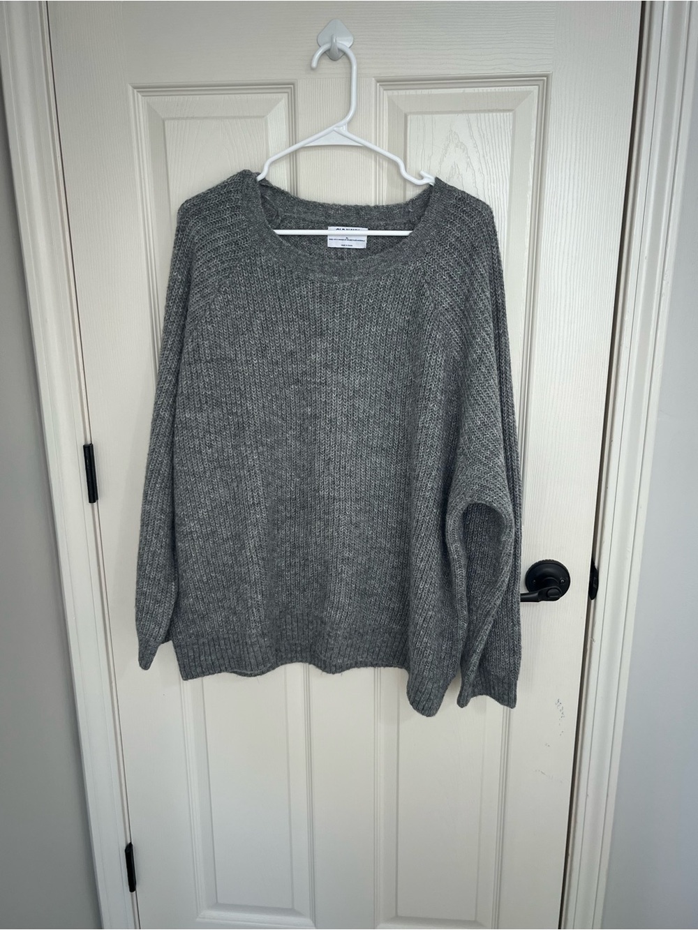 Old Navy Gray Ribbed Crewneck Sweater